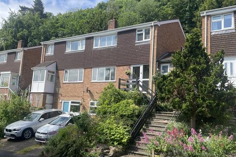 6 Benbow Close, Malvern, WR14 4JJ
