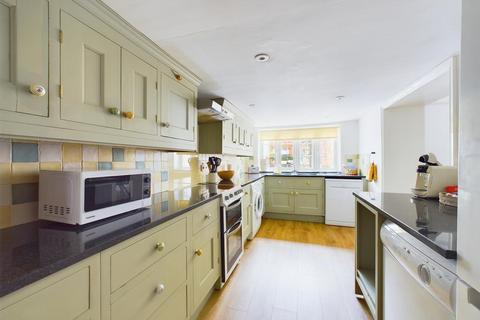 Victoria Cottage Beacon Road, Malvern, WR14 4EH