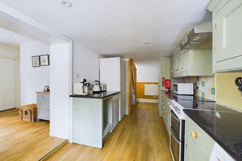 Victoria Cottage Beacon Road, Malvern, WR14 4EH