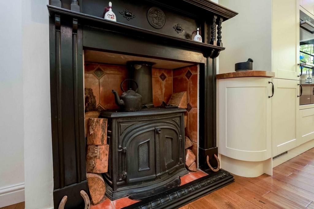 Fitted Breakfast Kitchen