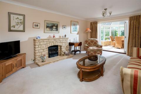2, Rolling Stones Back Ends, Chipping Campden, GL55 6AU