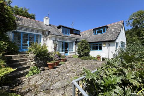 undefined, Flat 2, Yet-yr-Hendy, Cwm-yr-Eglwys, Dinas Cross, Newport