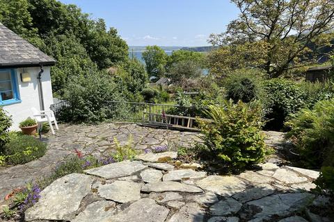 undefined, Flat 2, Yet-yr-Hendy, Cwm-yr-Eglwys, Dinas Cross, Newport