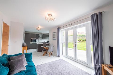 8 Fairhaven, Sunderland, SR3 2FL