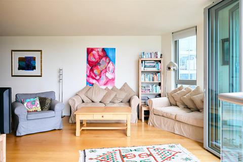 2 bedroom apartment for sale, Riverside Quarter, Wandsworth, SW18