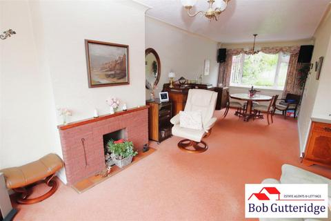 3 bedroom semi-detached house for sale, Oxhay View, May Bank, Newcastle