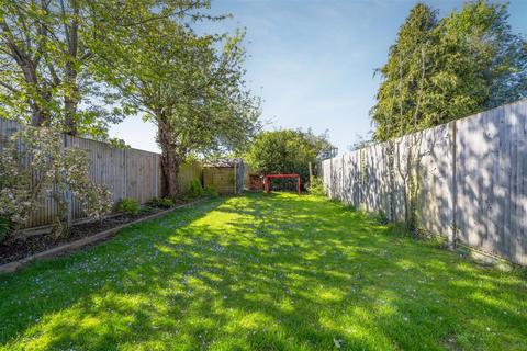 1 Buckland Crescent, Windsor, SL4 5JT