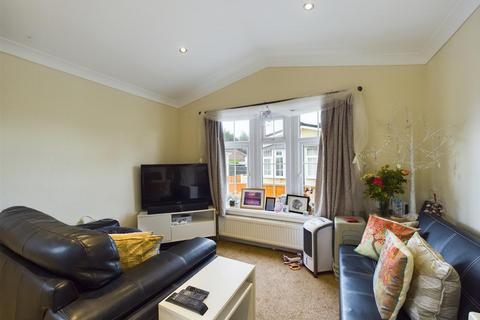 1 bedroom park home for sale, Ambleside Park, North Hykeham, Lincoln