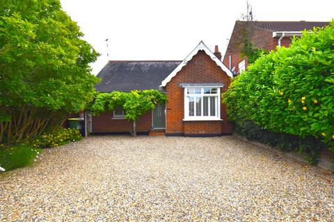 3 bedroom detached bungalow for sale, Ashingdon Road, Rochford