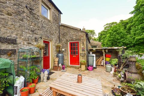 3 bedroom barn conversion for sale, Old Barn Cottage, Buckden, BD23 5JA