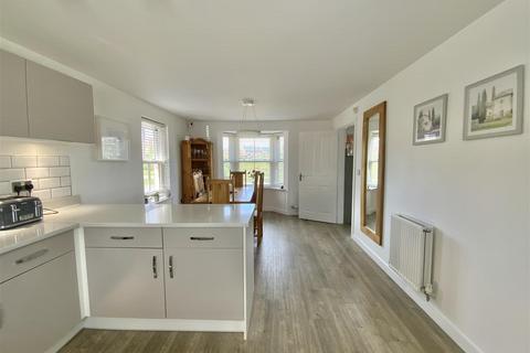 4 bedroom detached house for sale, Huntingdon Drive, Towcester