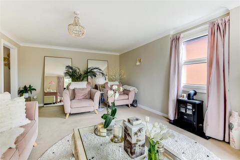 2 bedroom flat for sale, Tennyson Road, Worthing