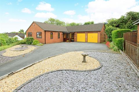 3 bedroom detached house for sale, Broadway, Ketley