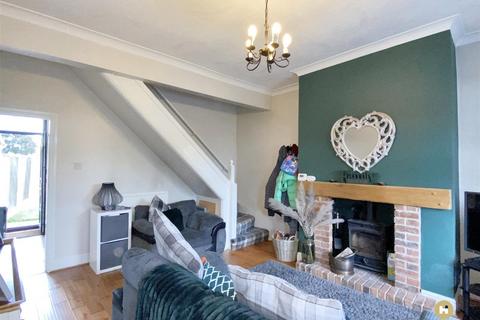 7 Green End Lane, Wakefield, WF2 7AG
