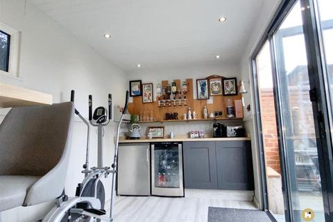 7 Green End Lane, Wakefield, WF2 7AG