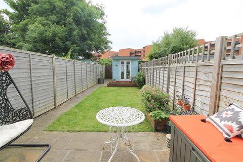 2 bedroom terraced house for sale, Wandle Road, Wallington SM6