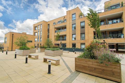 1 bedroom flat for sale, London Road, Wallington SM6