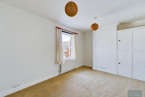 2 bedroom terraced house for sale, Looe Road, Exeter