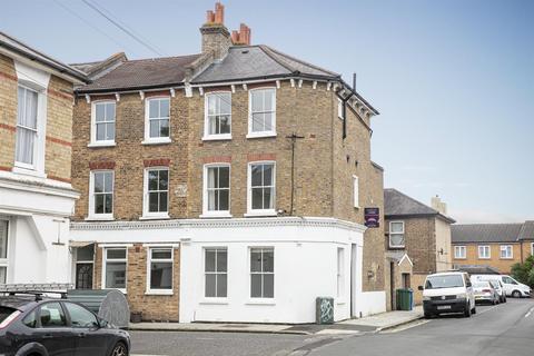 4 bedroom end of terrace house for sale, Reedham Street, Peckham, SE15