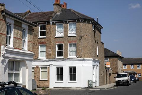 4 bedroom end of terrace house for sale, Reedham Street, Peckham, SE15