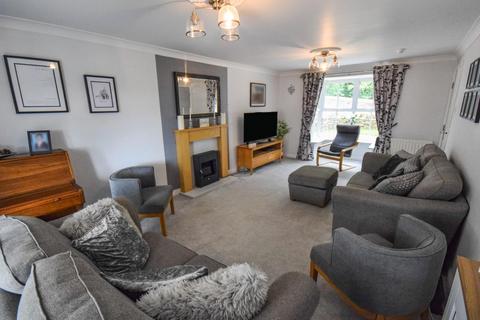 5 bedroom detached house for sale, Roedhelm Road, East Morton, Keighley