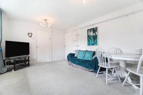 2 bedroom flat for sale, Harewood Road, Harrogate HG3 2TJ
