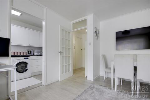 99 Tysoe Avenue, Enfield, EN3 6DZ
