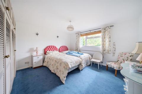 9 Birches Close, Crowborough, TN6 2UP