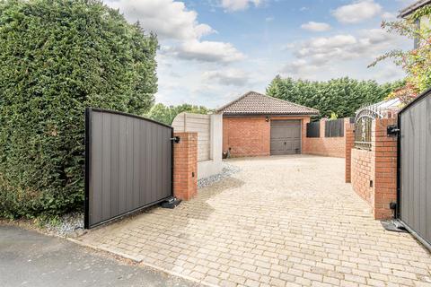 4 bedroom detached house for sale, Himley Lane, Himley, DY3 4LN