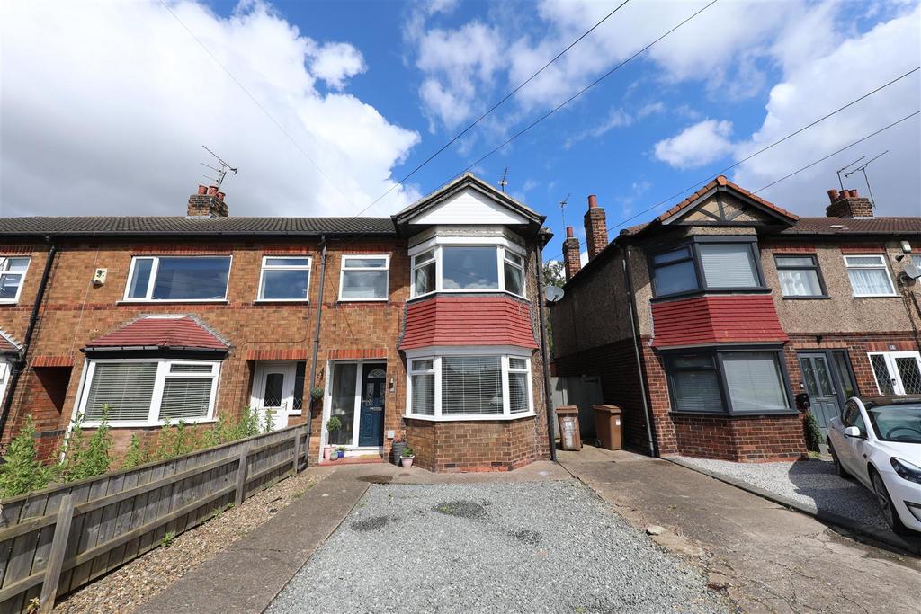 St. Marys Avenue, Hull 3 bed semidetached house for sale £170,000