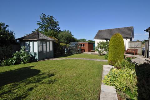 5 bedroom detached bungalow for sale, Cae Glas, St. Clears, Carmarthen