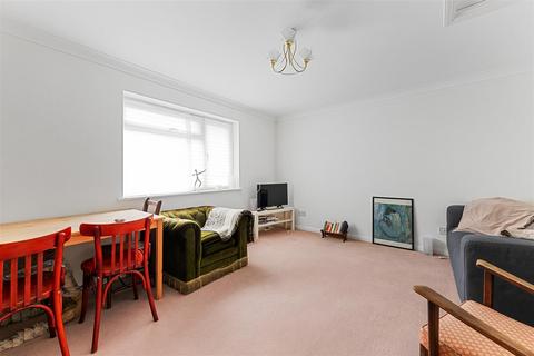 1 bedroom flat for sale, Avenue Road, London