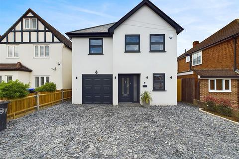4 bedroom detached house for sale, Wolsey Drive, Walton-On-Thames
