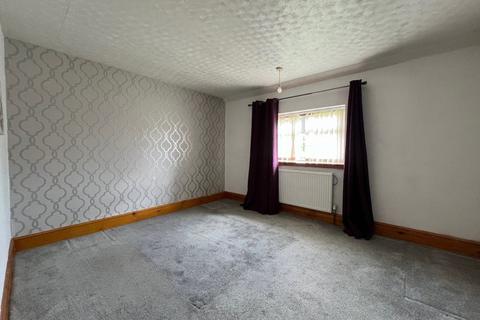 3 bedroom terraced house to rent, Rodney Drive, Corby