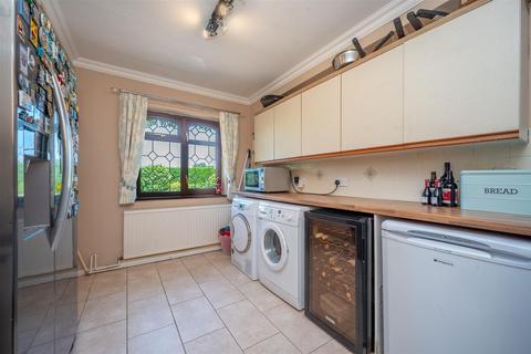 Brookfields Farm House Haye Lane, Mappleborough Green, Studley, B80 7DS