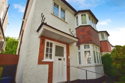 3 bedroom semi-detached house to rent, Park View Gardens, London