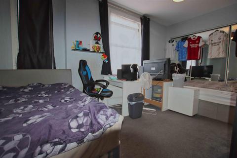13 Glenhaven Avenue, Borehamwood, WD6 1AY