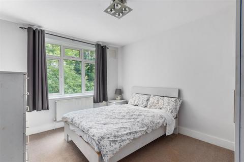 2 bedroom flat for sale, Martin Way, Morden SM4