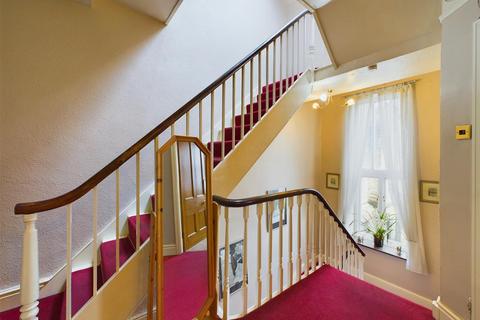 5 bedroom terraced house for sale, Hall Bank, Buxton