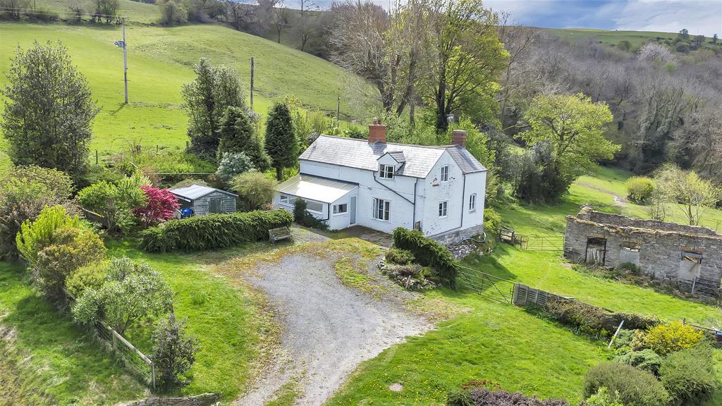 Upper Trefnant, Halfway House... 3 bed property with land for sale £