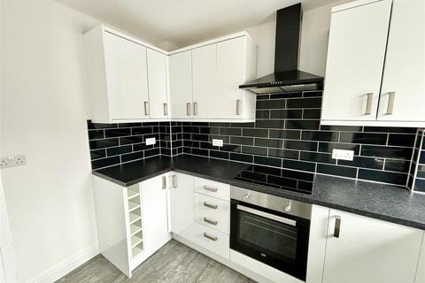 31 Hewitt Road, Hamworthy, Poole, BH15 4QB