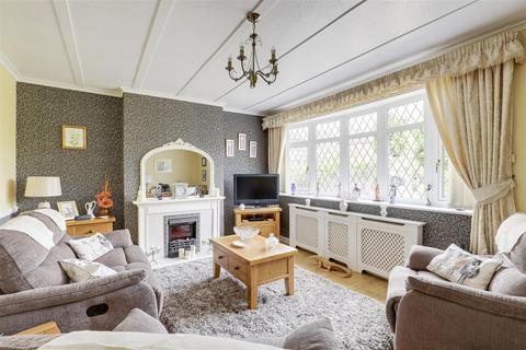 8 Ardleigh Close, Nottingham, NG5 5AX
