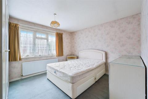 45 Delaporte Close, Epsom, KT17 4AF