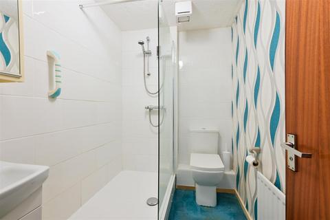 45 Delaporte Close, Epsom, KT17 4AF