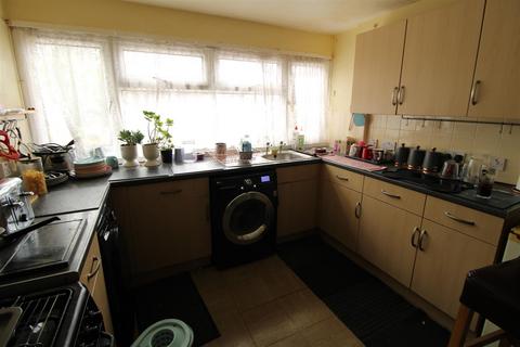 3 bedroom house for sale, Rodney Close, Daventry