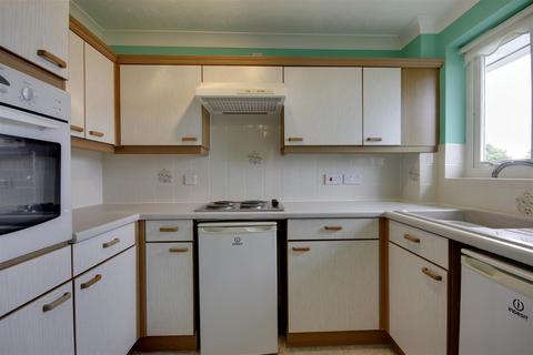 undefined, Hudson Court, Hessle