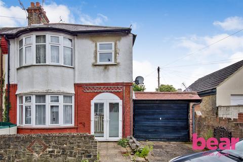 3 bedroom semi-detached house for sale, Inverness Avenue, Westcliff-on-Sea SS0