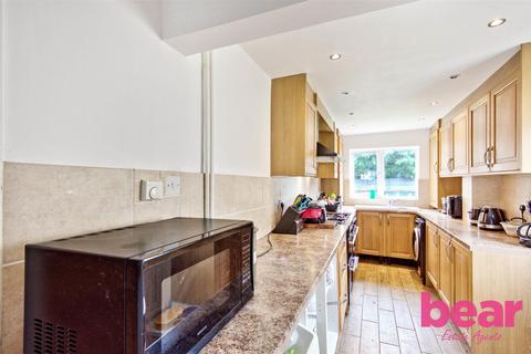 3 bedroom semi-detached house for sale, Inverness Avenue, Westcliff-on-Sea SS0