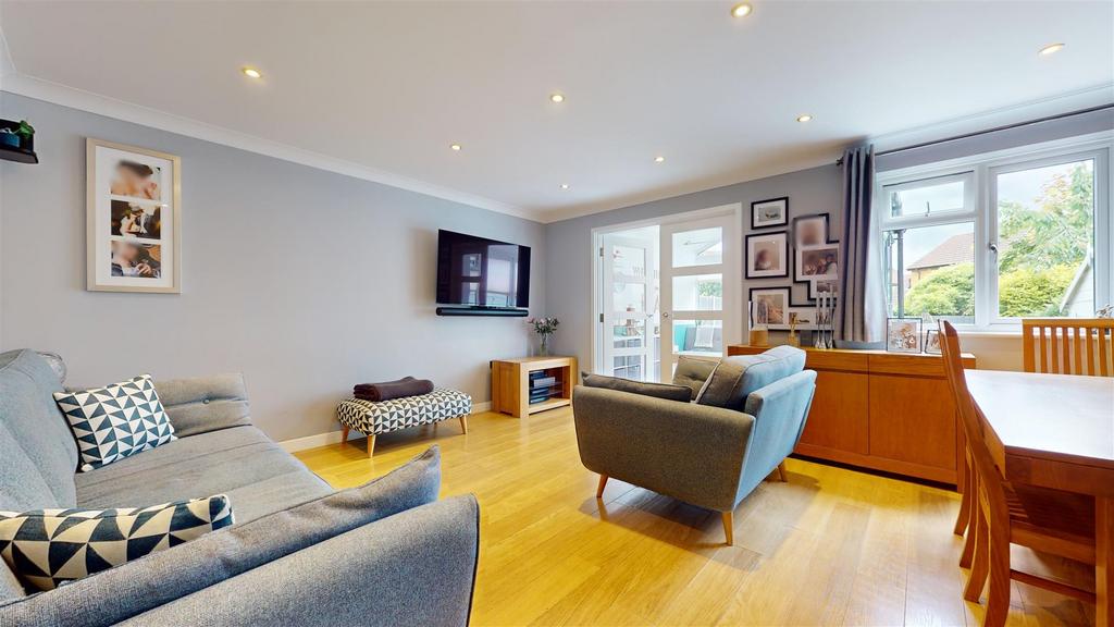 Living room/dining room