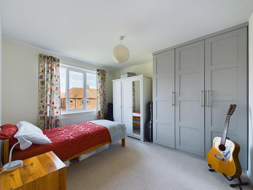Bed 3.jpg